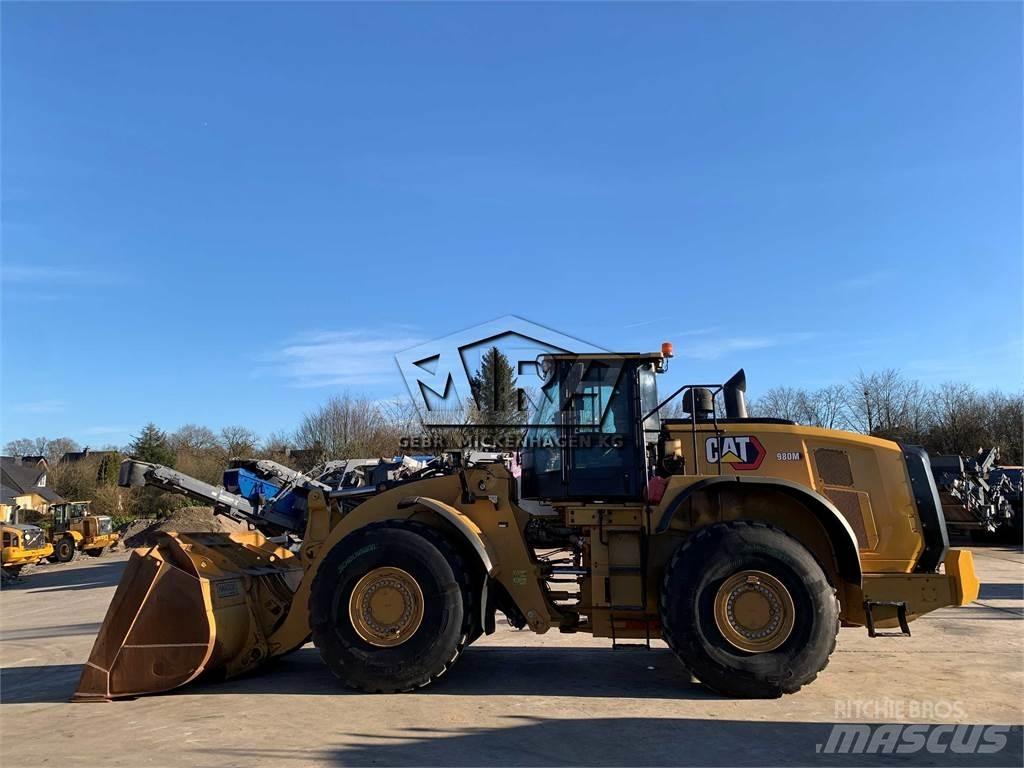 CAT 980M Фронтальні навантажувачі