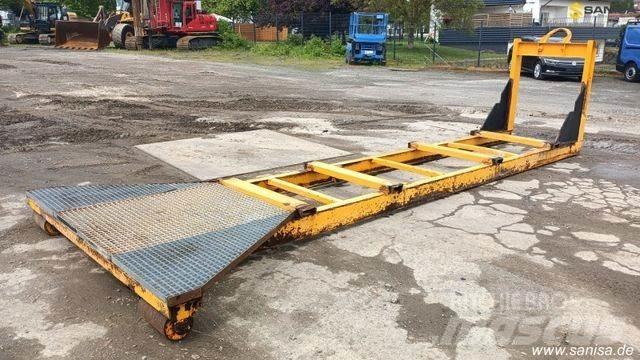  Abrollfahrgetsell Вантажівки з гаковим підйомом