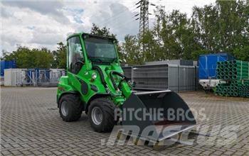 Avant Tecno 635 Фронтальні навантажувачі