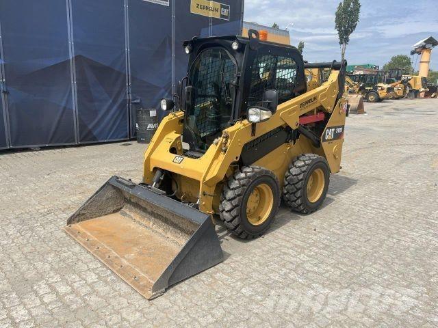 CAT 242D Будтехніка - Інші