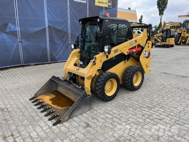 CAT 242D3 Будтехніка - Інші