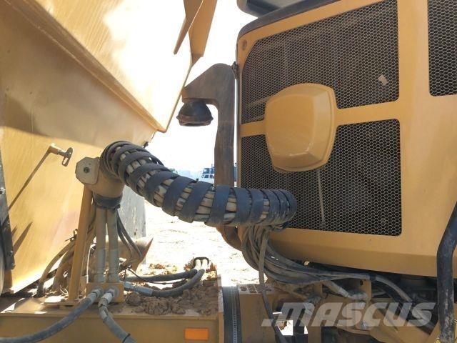 CAT 730 Будтехніка - Інші