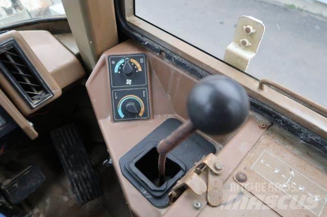 CAT 910 E Фронтальні навантажувачі