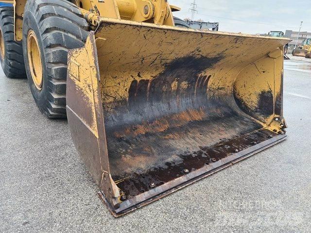 CAT 928F Фронтальні навантажувачі