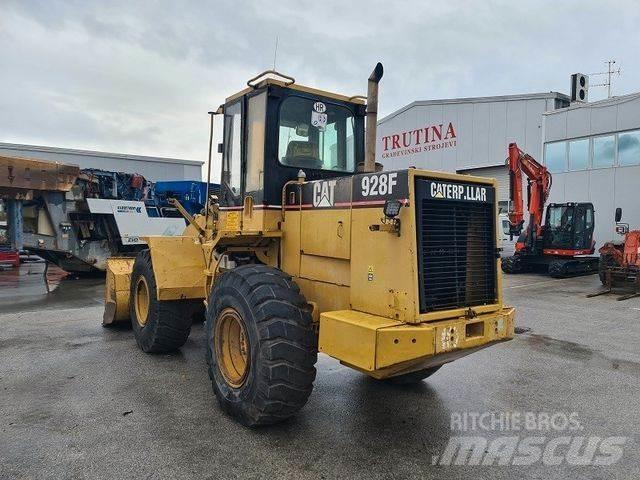 CAT 928F Фронтальні навантажувачі