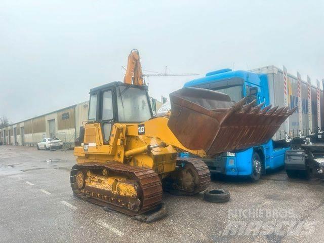 CAT 953 Гусеничні бульдозери