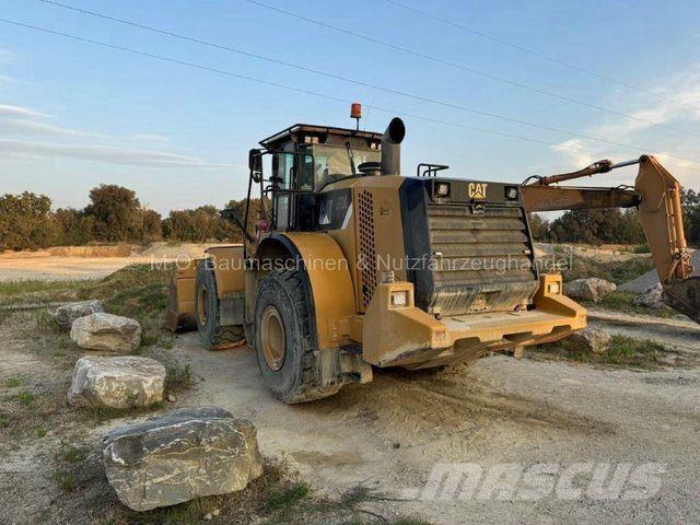 CAT 972K Фронтальні навантажувачі