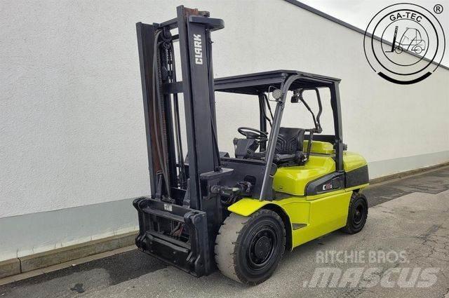 Clark C55SD Дизельні навантажувачі