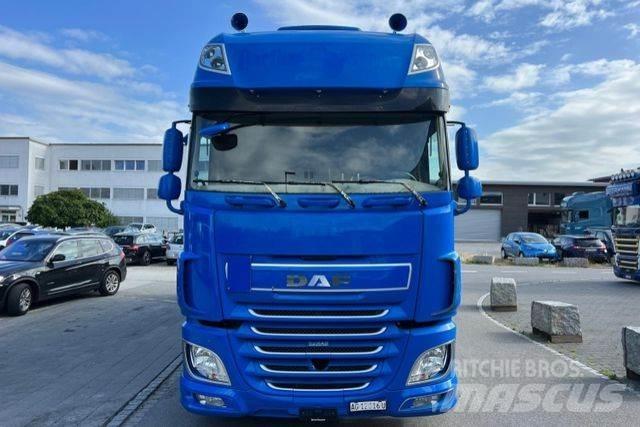 DAF XF510 6x2 Тентовані вантажівки