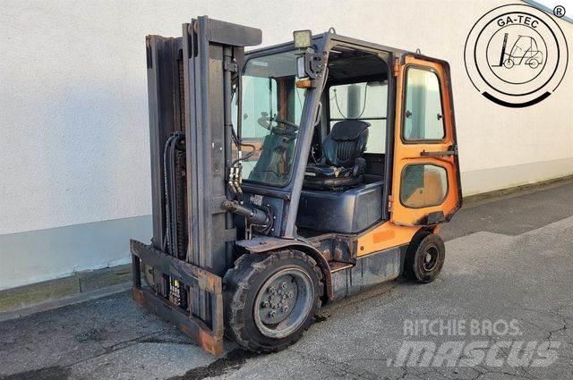 Doosan D35C-5 Дизельні навантажувачі