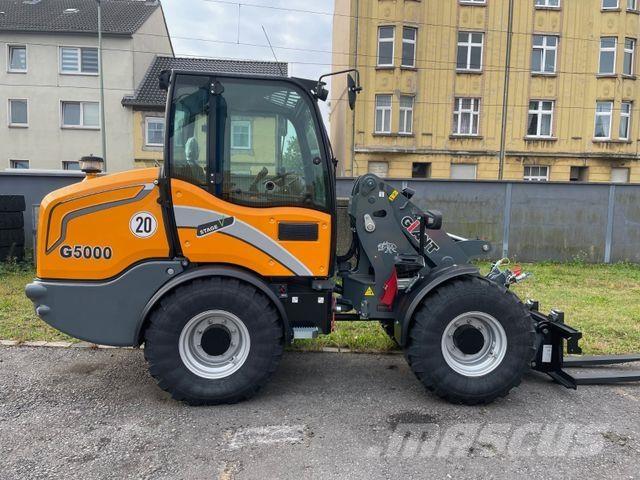 GiANT G5000 Фронтальні навантажувачі