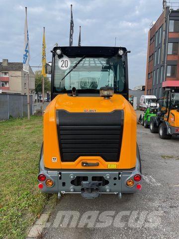 GiANT G5000 Фронтальні навантажувачі