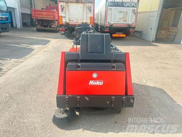 Hako JONAS 1100D Прибиральні машини