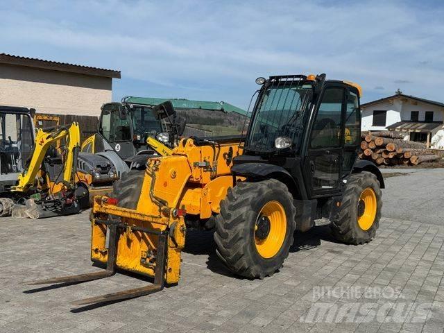 JCB 535-95 Телескопічні навантажувачі