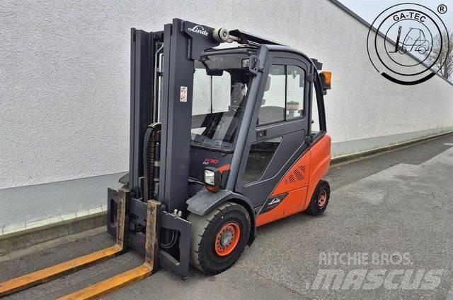 Linde H30D Дизельні навантажувачі