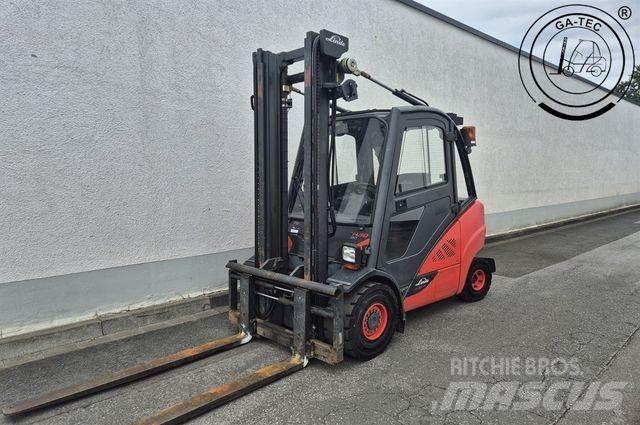 Linde H30D Дизельні навантажувачі
