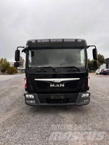 MAN 8.220 Пікапи / Бічне розвантаження