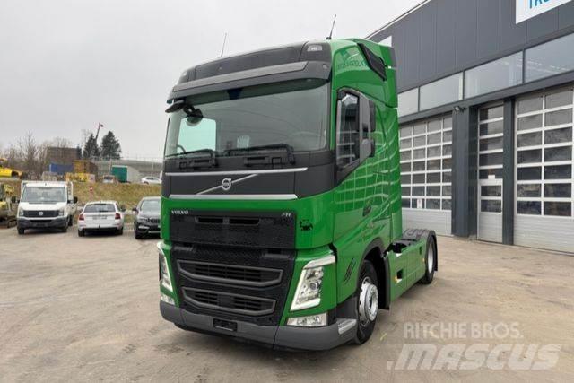 MAN TGX 33.520 6x4 Тягачі