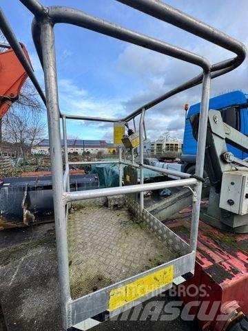Manitou 120 AE Колінчаті підйомники