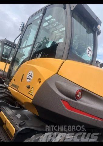 Mecalac 11 MWR Колісні екскаватори