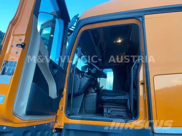 Mercedes-Benz 2542 Шасі з кабіною