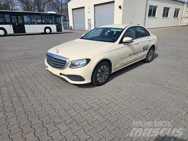 Mercedes-Benz E 200 Автомобілі