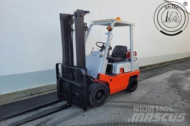 Nissan FO1 A15U Газові навантажувачі