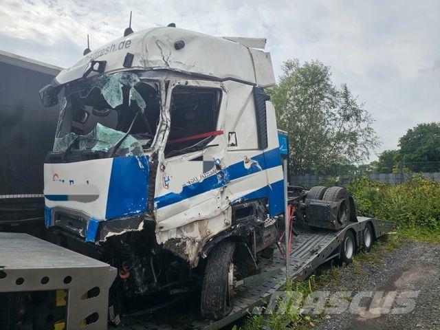 Renault T 440 Тягачі