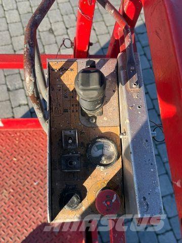 SkyJack SJ4626 Колінчаті підйомники