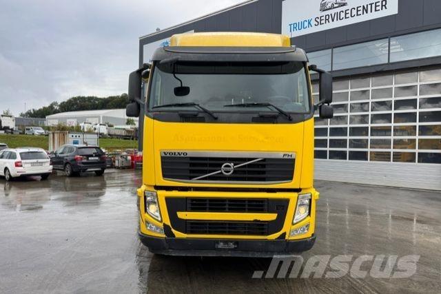 Volvo FH-500 10x4 Шасі з кабіною