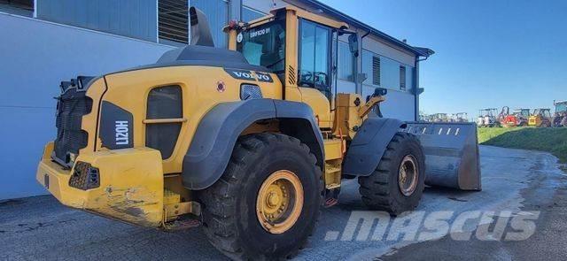 Volvo L 120 H Фронтальні навантажувачі