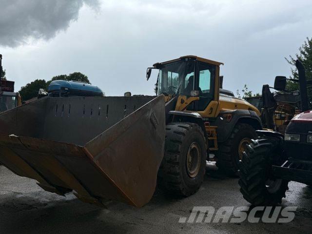 Volvo L 120 H Фронтальні навантажувачі