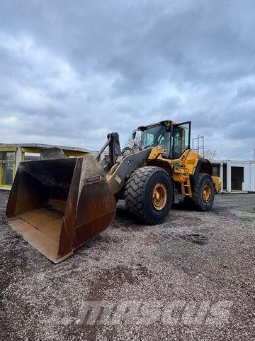 Volvo L 180 H Фронтальні навантажувачі