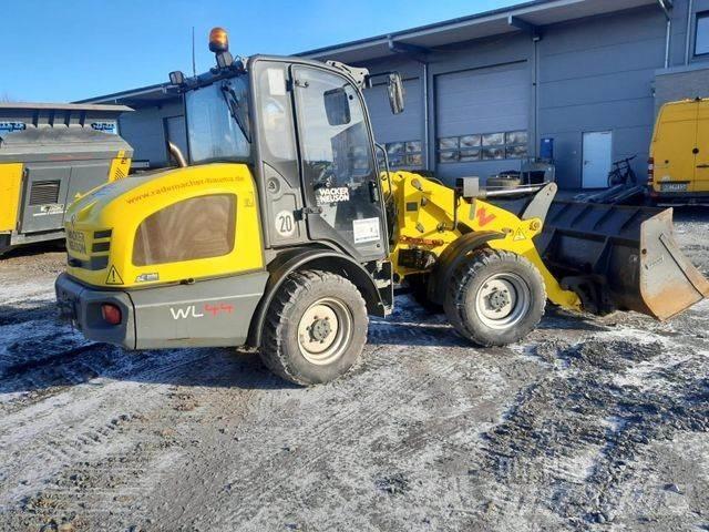 Wacker WL 44 Фронтальні навантажувачі