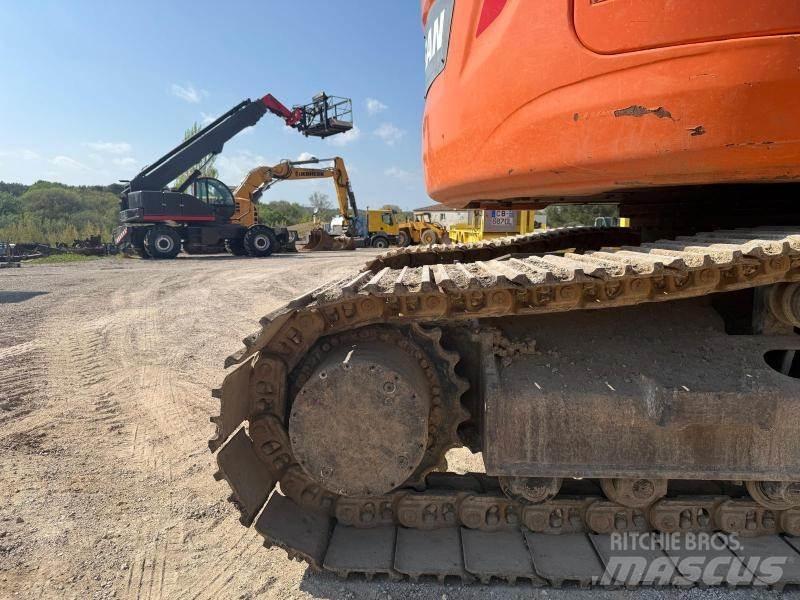 Doosan DX235LCR Гусеничні екскаватори