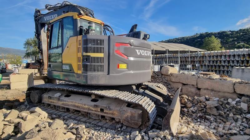 Volvo ecr235 Гусеничні екскаватори