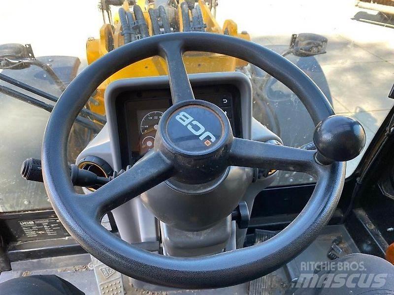 JCB TM 420 Телескопічні навантажувачі