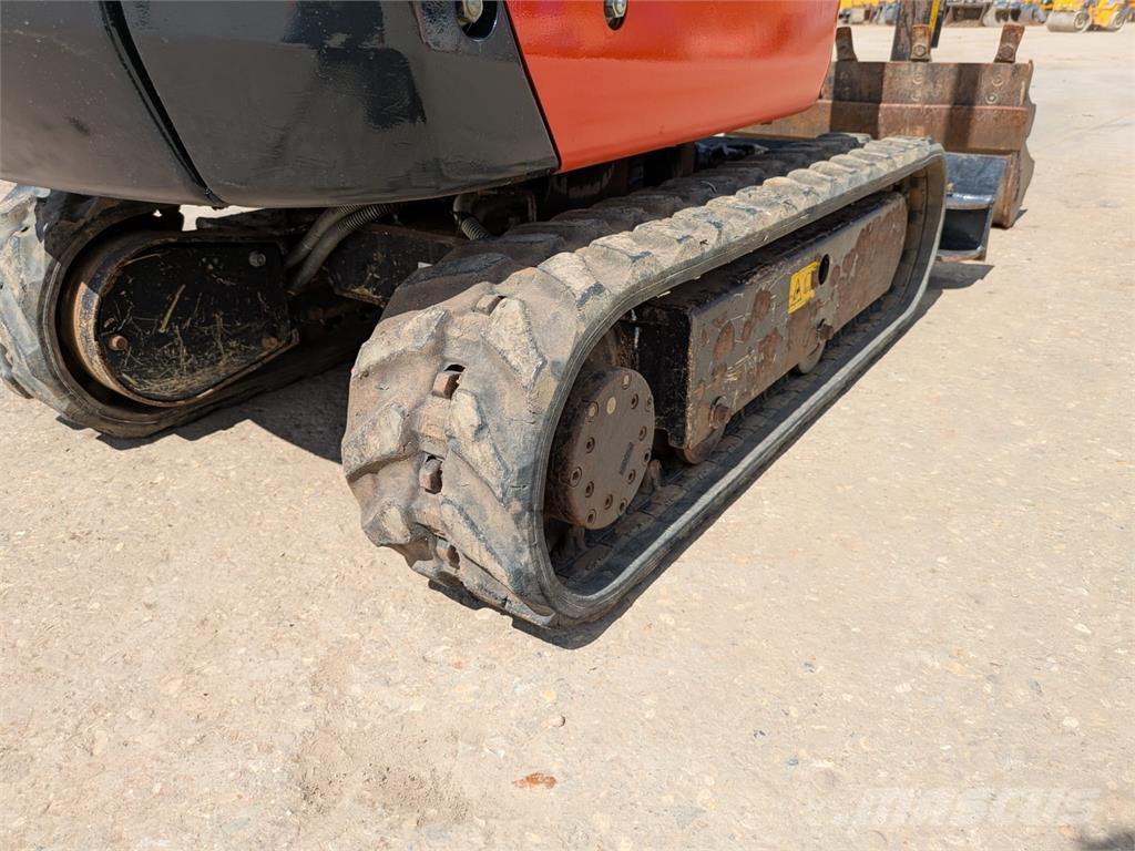 Kubota  Гусеничні екскаватори