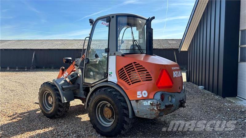 Atlas 50 Фронтальні навантажувачі