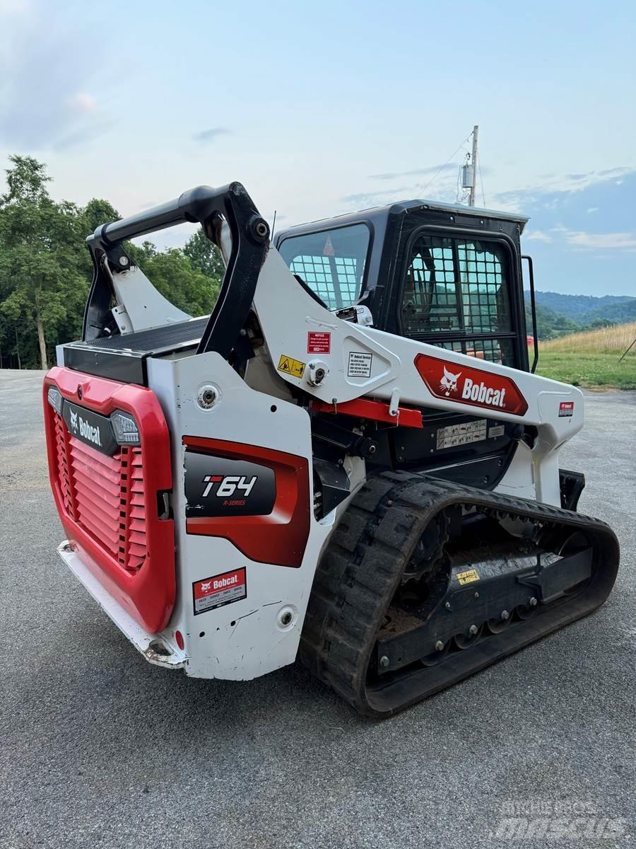 Bobcat T64 Міні-навантажувачі