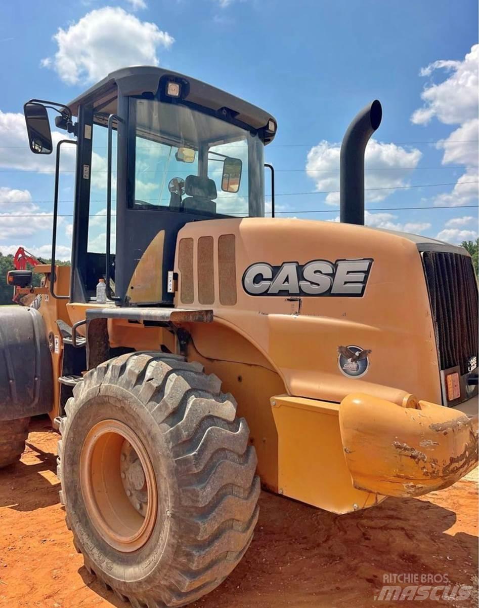 CASE 521F Фронтальні навантажувачі