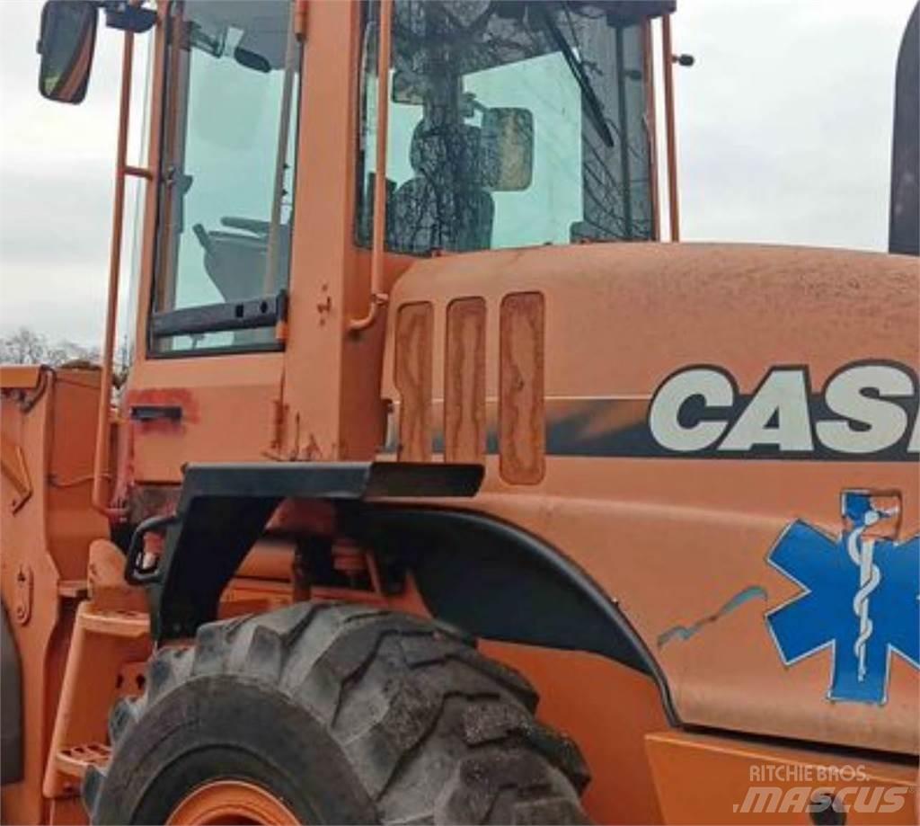 CASE 621D Фронтальні навантажувачі