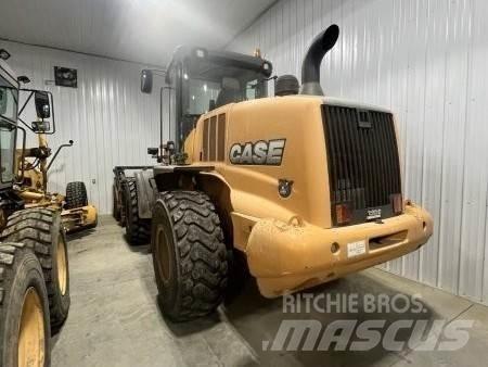 CASE 721F Фронтальні навантажувачі