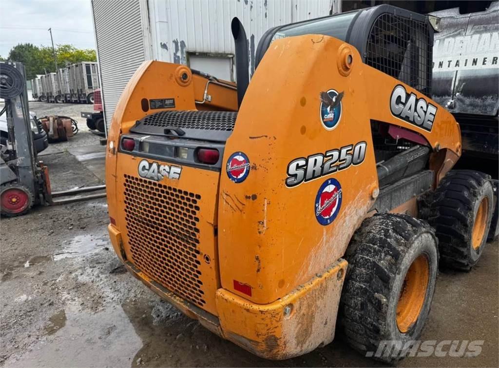 CASE SR250 Міні-навантажувачі