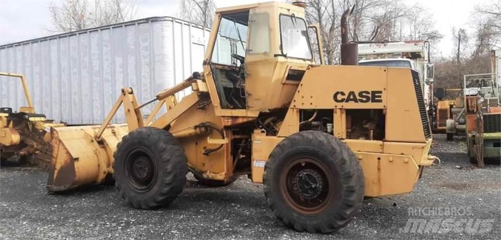 CASE W20C Фронтальні навантажувачі