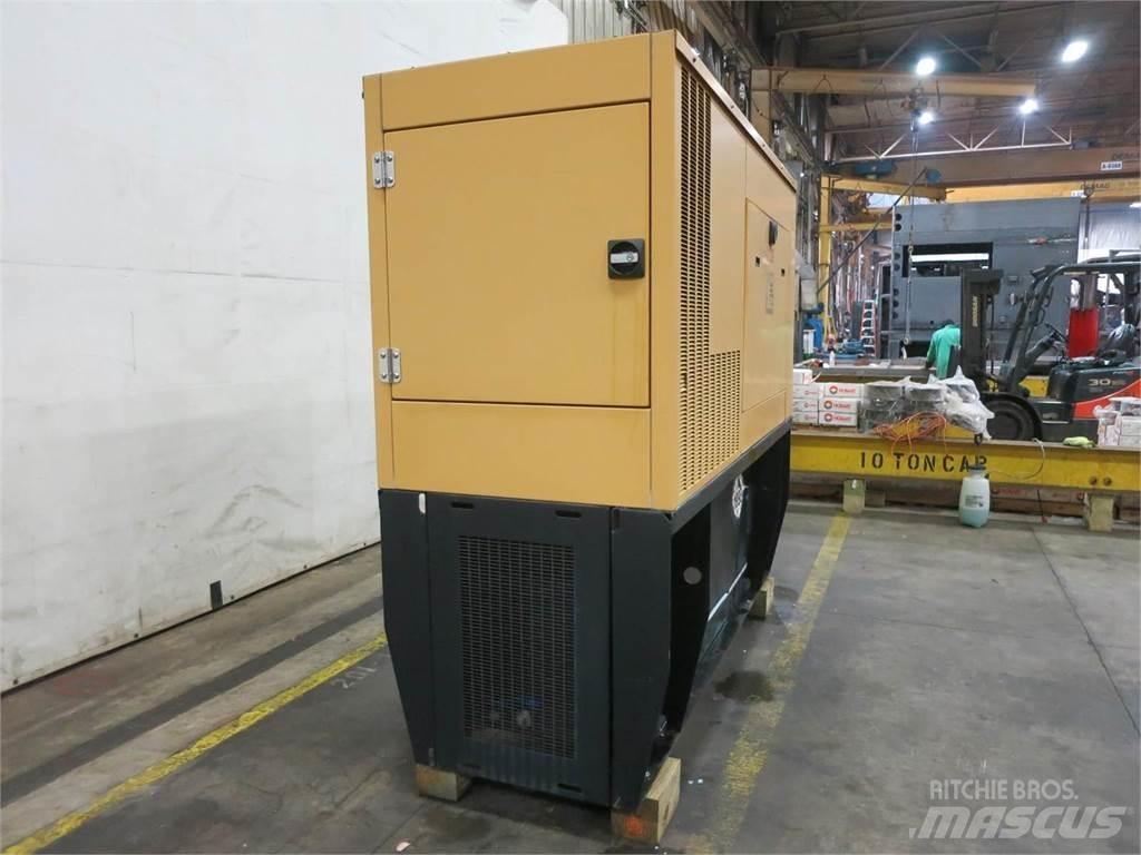 CAT 100 KW Дизельні генератори