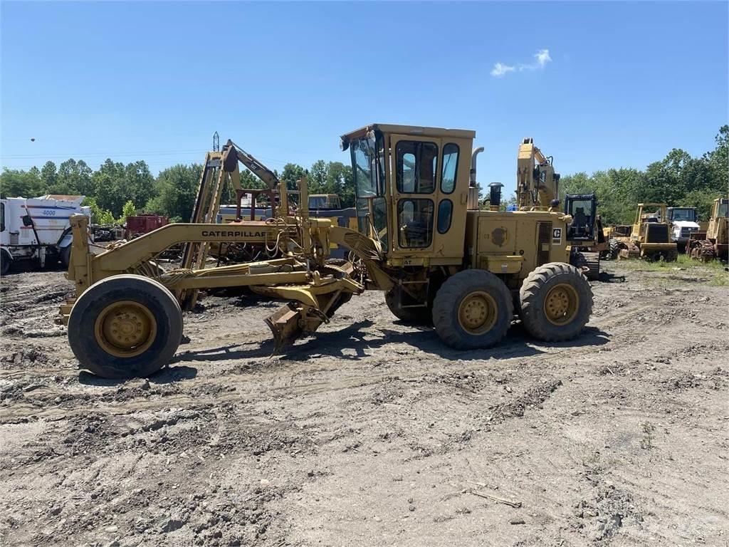 CAT 120G Грейдери