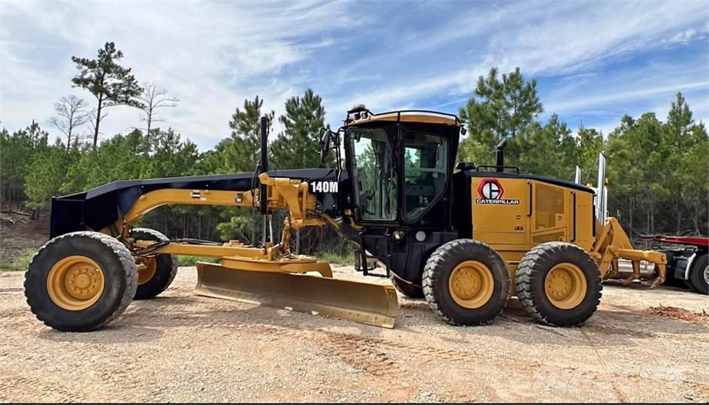 CAT 140M Грейдери