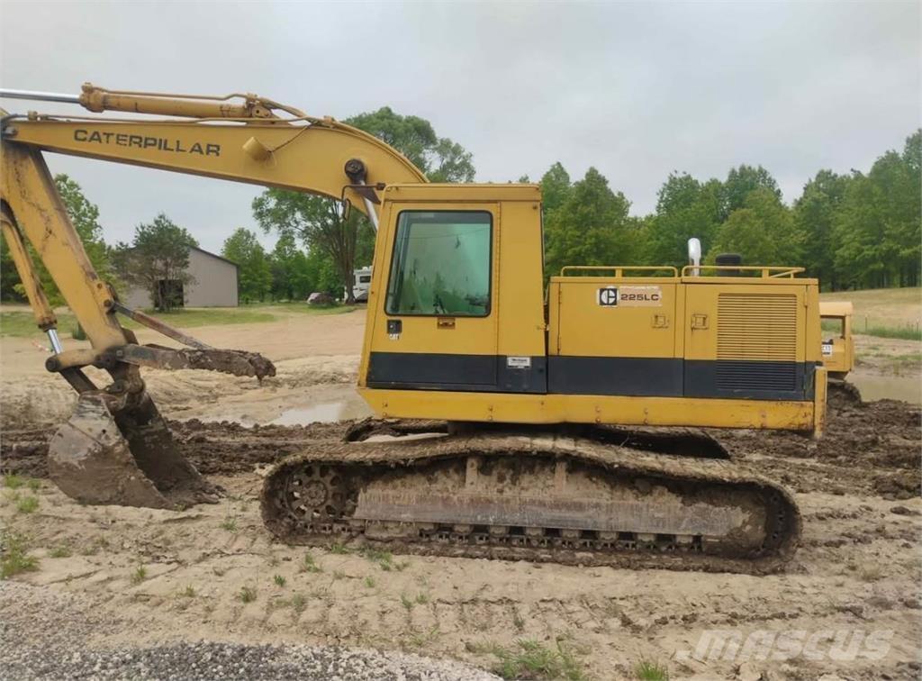 CAT 225 LC Гусеничні екскаватори