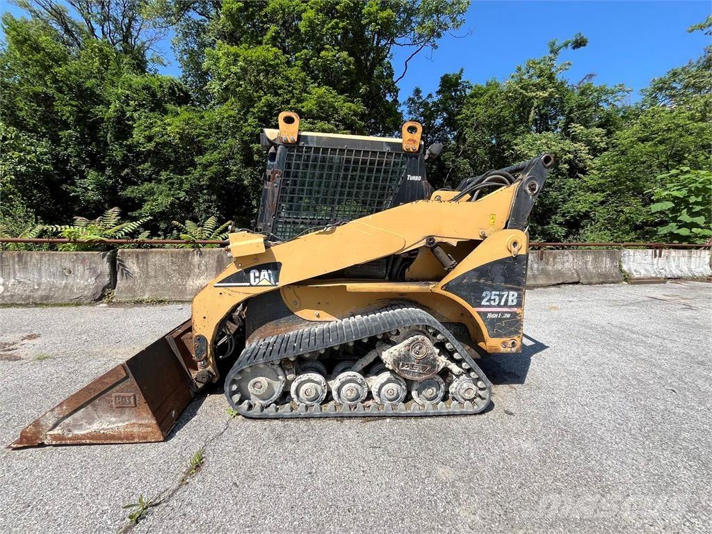 CAT 257B Міні-навантажувачі